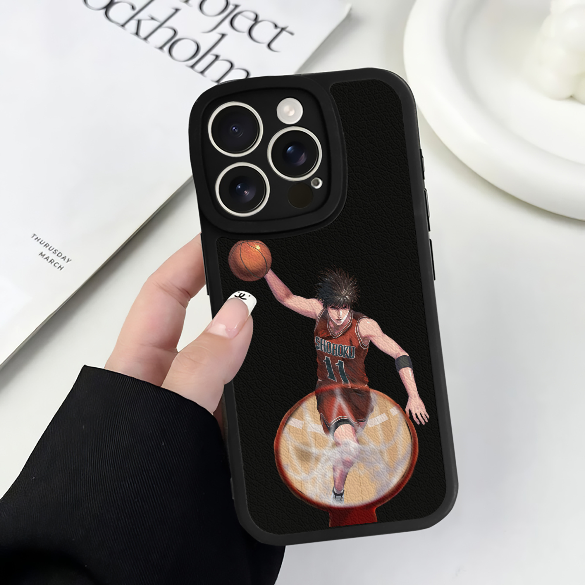 （画像用） SLAM DUNK／スラムダンク 【iPhone 16シリーズ対応】シリコンスマホケース（レザー調） 材質：シリコン